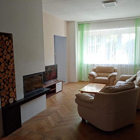 Apartman Xxl ยาคีมอฟ ภายนอก รูปภาพ