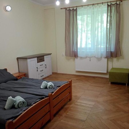 Apartman Xxl ยาคีมอฟ ภายนอก รูปภาพ