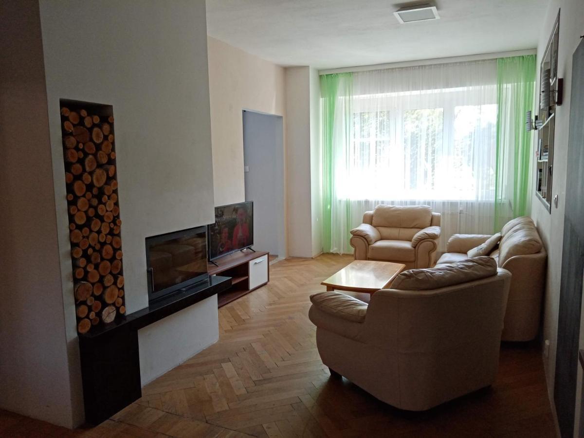 Apartman Xxl ยาคีมอฟ ภายนอก รูปภาพ