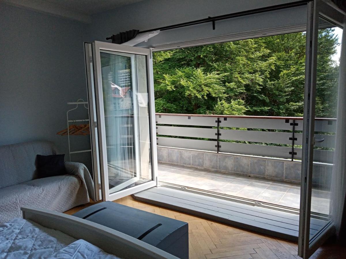 Apartman Xxl ยาคีมอฟ ภายนอก รูปภาพ